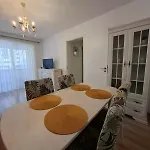 Apartman Cozy Private - Coresi Center