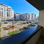 Cozy Private - Coresi Center Apartment