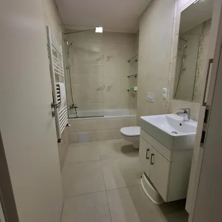 Cozy Private - Coresi Center Lejlighed *